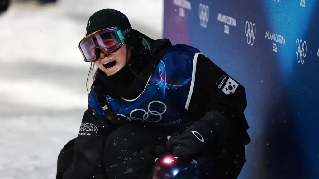 Teenager Choi Blocks Kim's Bid for Record Third Halfpipe Gold at 17