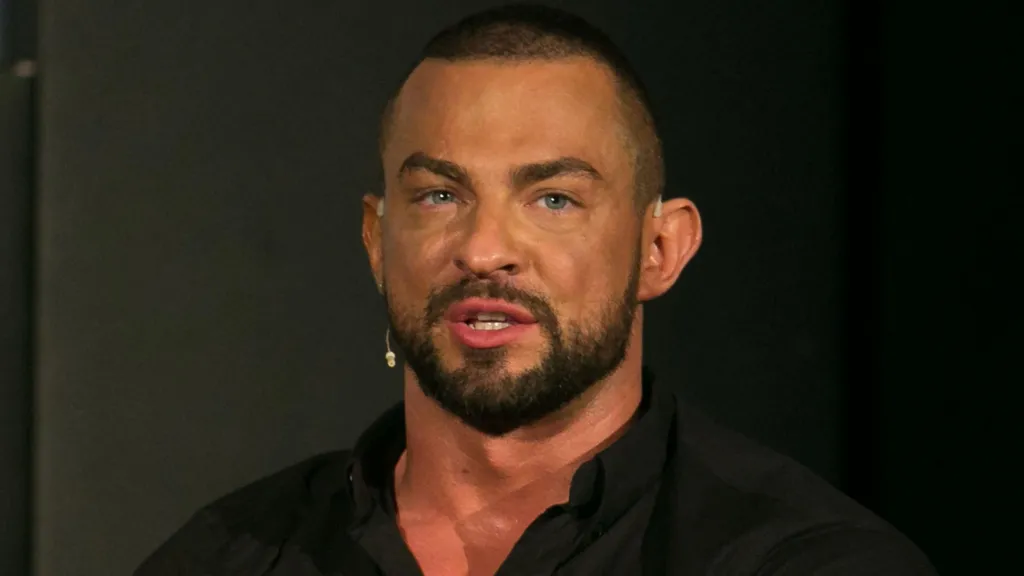 Inquest hears of Robin Windsor's depression after leaving Strictly