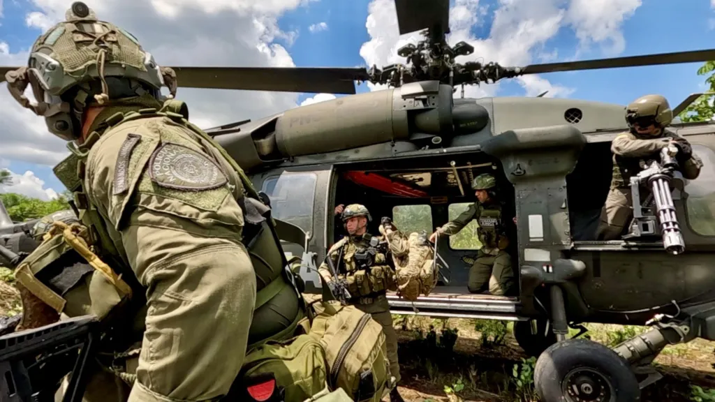 BBC joins Colombian commandos in fight against drug cartels