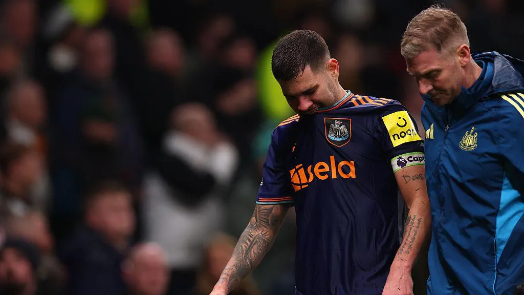 Guimaraes faces two-month layoff due to injury