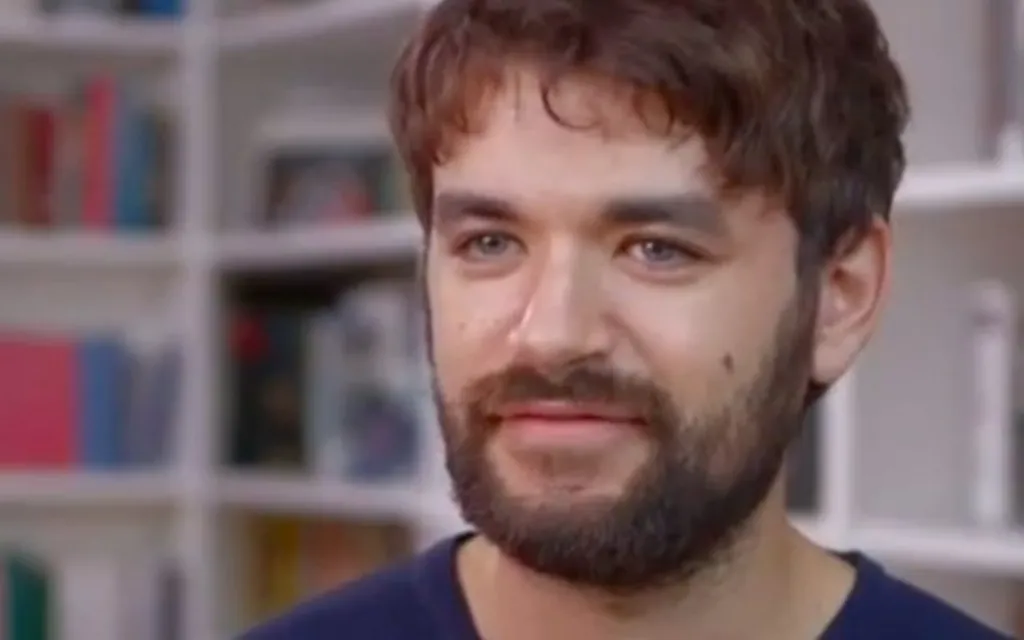 Former Labour councillor admits to child sex offenses