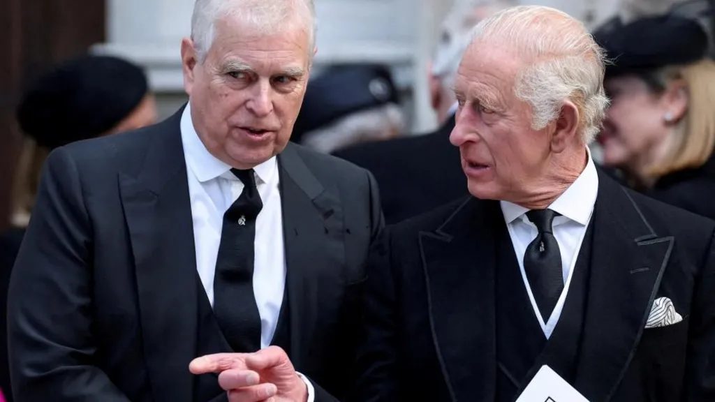 US lawmakers tell BBC Andrew should testify over Epstein files