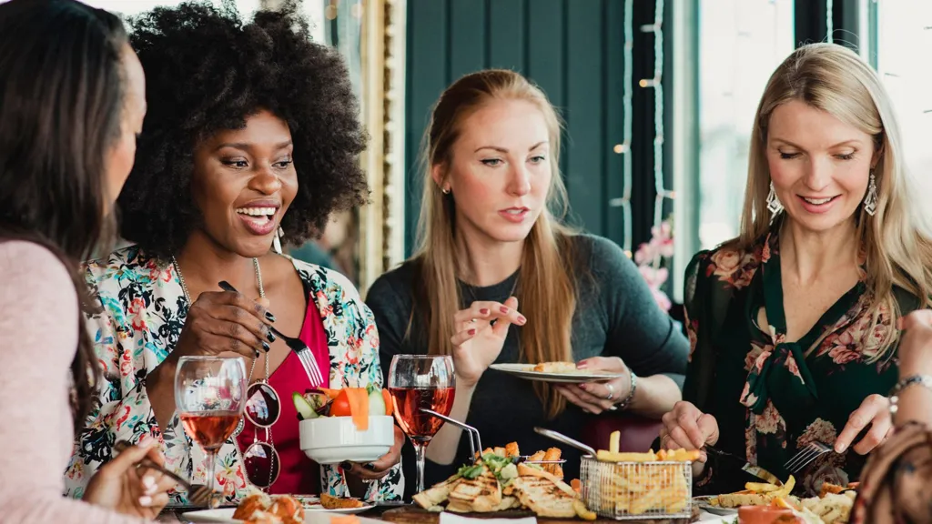 Decline of Dining Out Trend Raises Concerns