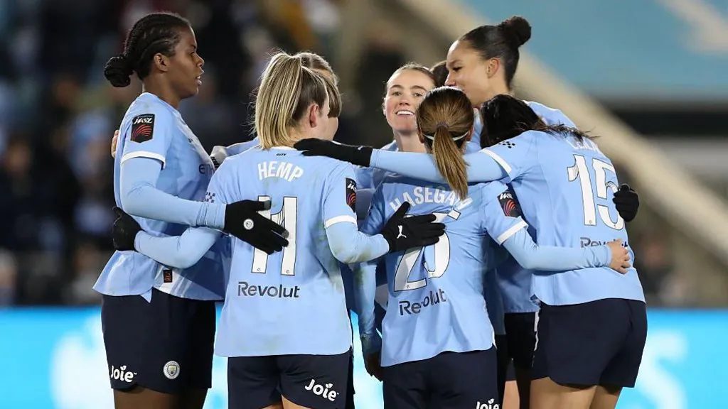 Manchester City dominate to raise the bar in the WSL