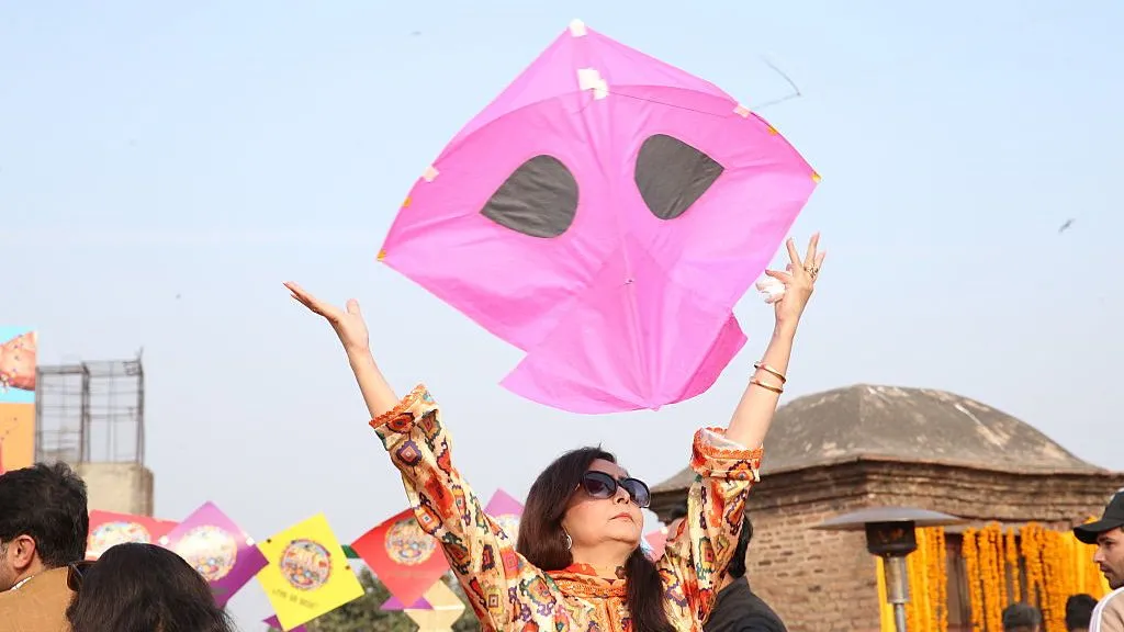 Pakistan's kite festival resumes after 19-year hiatus