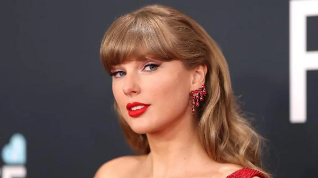 Taylor Swift Seeks to Halt Trademark Registration for Swift Home