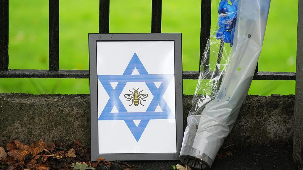 Spike in antisemitism reports after synagogue attack